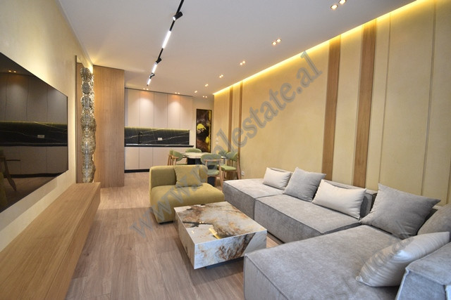Apartament 2+1 modern me qira ne rrugen Mine Peza pjese e Golden Tower Residence ne Tirane.
Eshte e